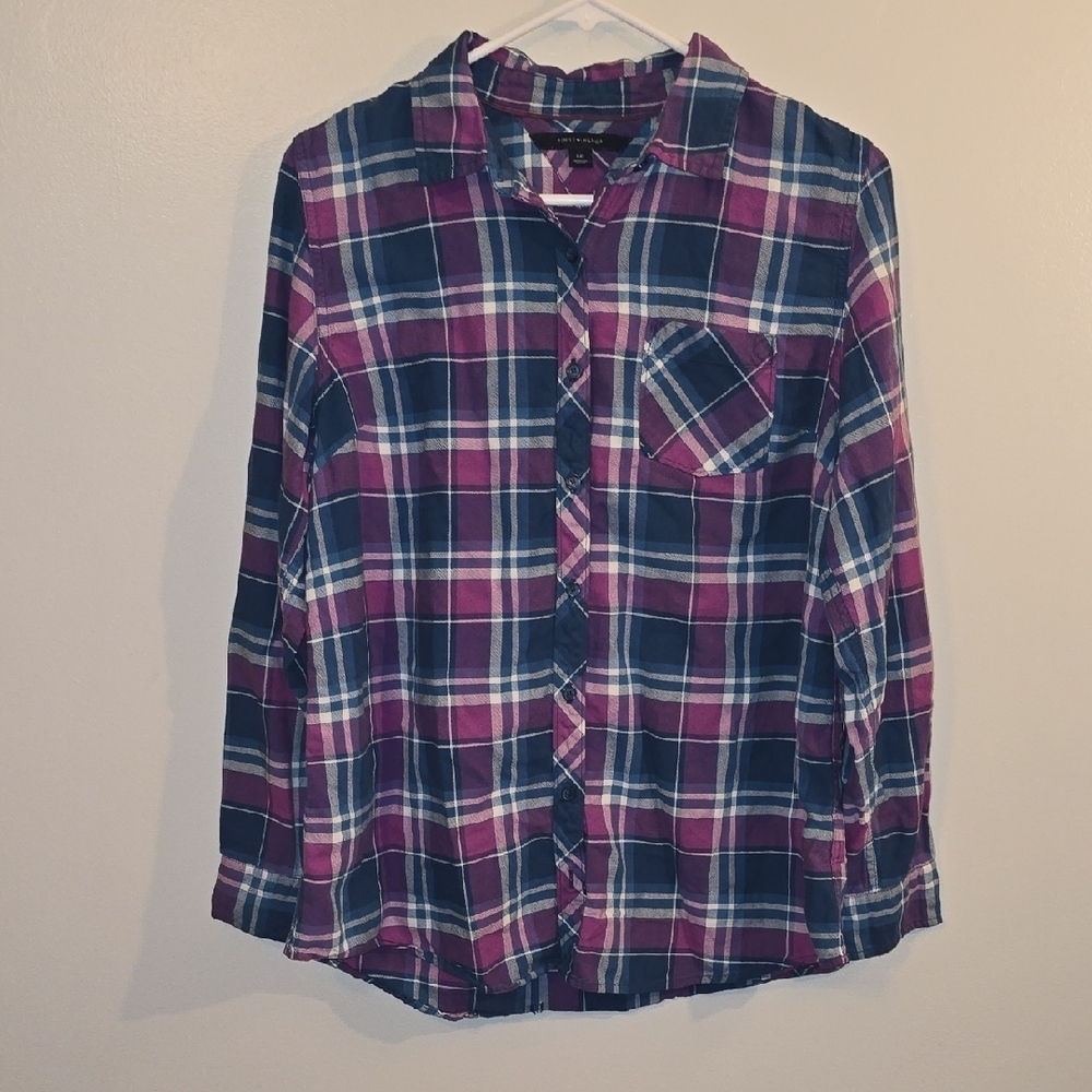 Tommy Hilfiger Plaid Button Down Shirt - Blue and Pink LOT-R1